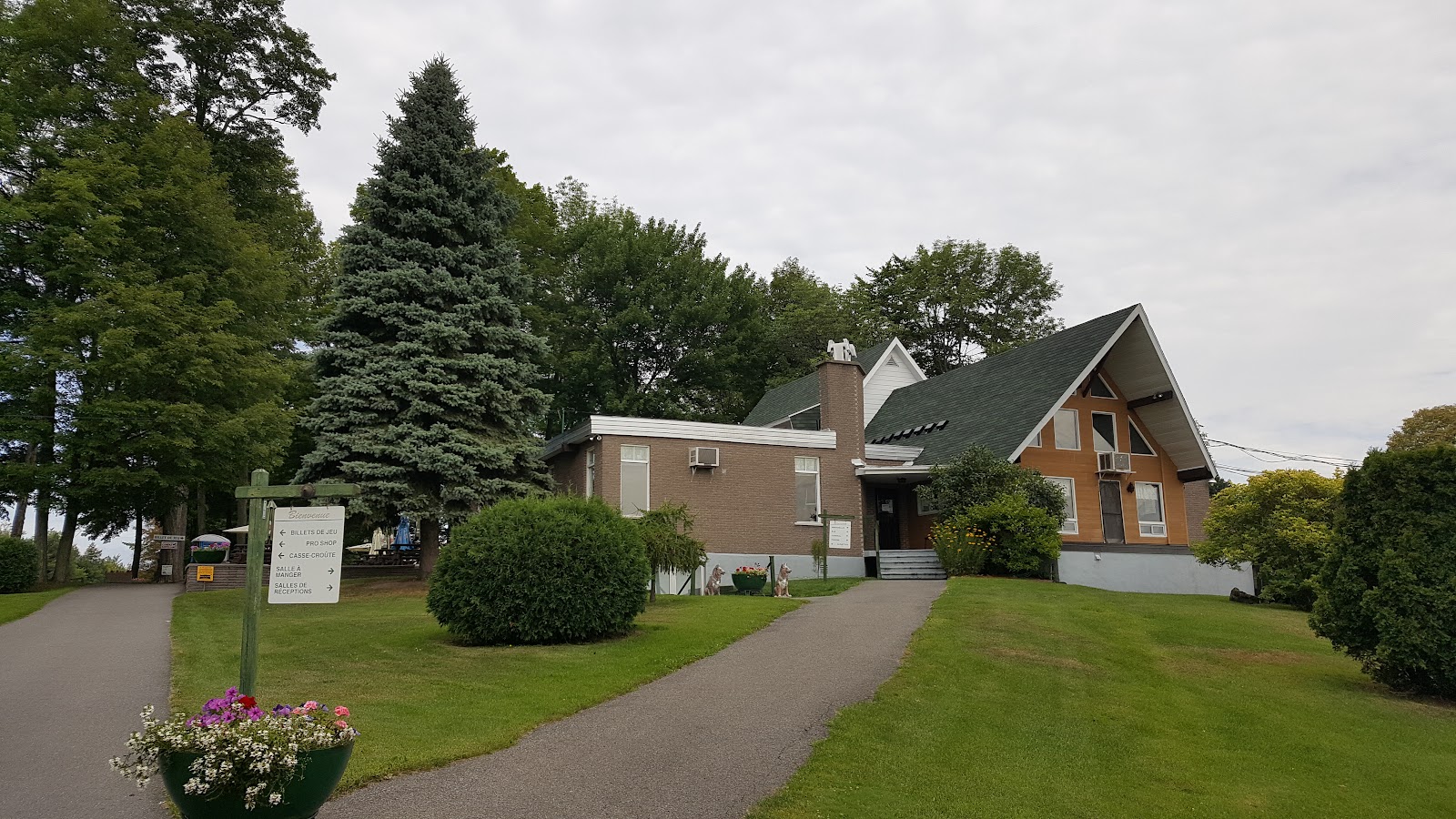 Photo of Club de Golf des Arpents Verts avec réservation