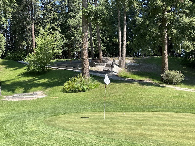 Cedar Heights par 3 Golf Course