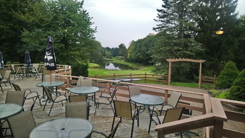 Photo of Llyndinshire Golf & Country Club.