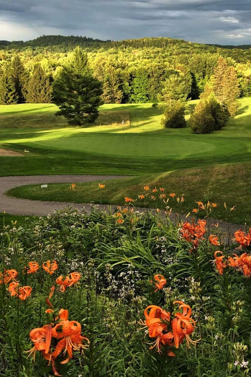 Photo of Club de Golf et Tennis Larrimac - Larrimac Golf & Tennis Club