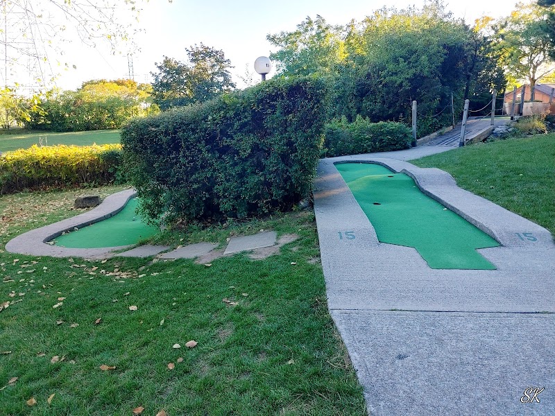 Photo of Centennial Park Golf Centre