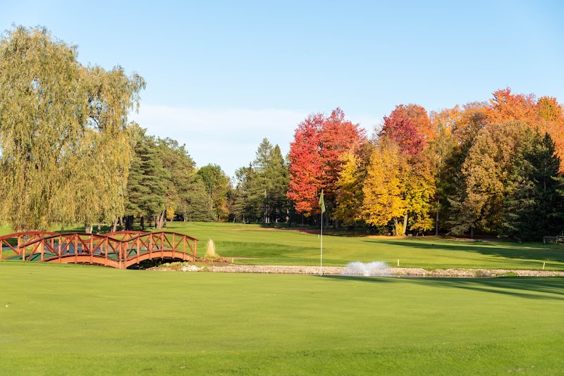 Carleton Golf & Yacht Club
