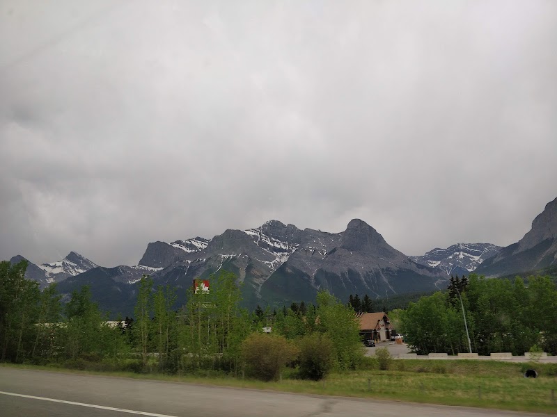 Photo of Canmore Golf & Curling Club