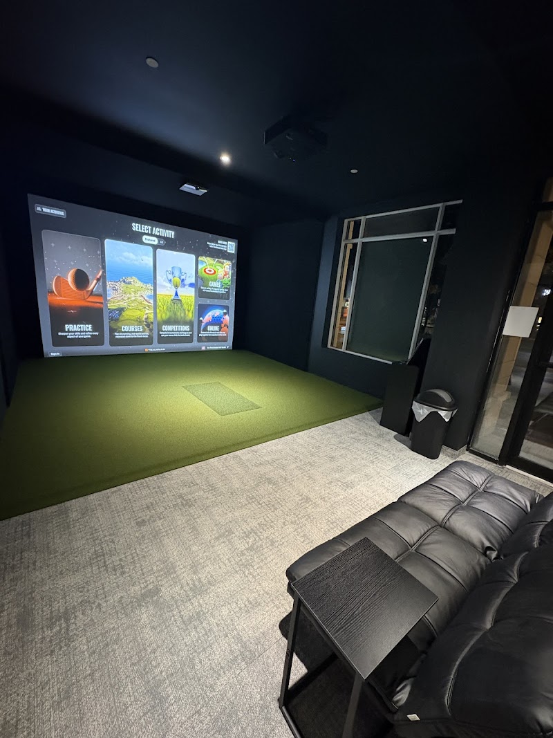 Photo of Ace Track Indoor Golf Center - Whitchurch-Stouffville