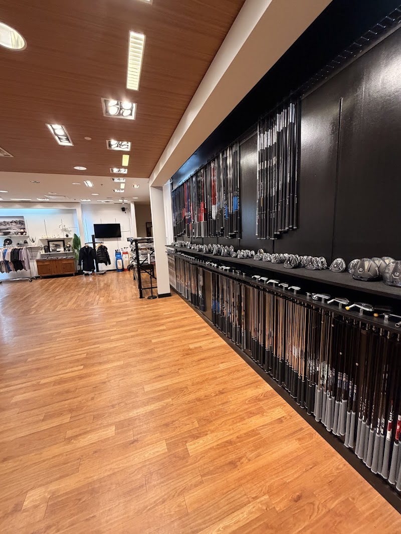 Photo of Modern Golf Downtown Toronto