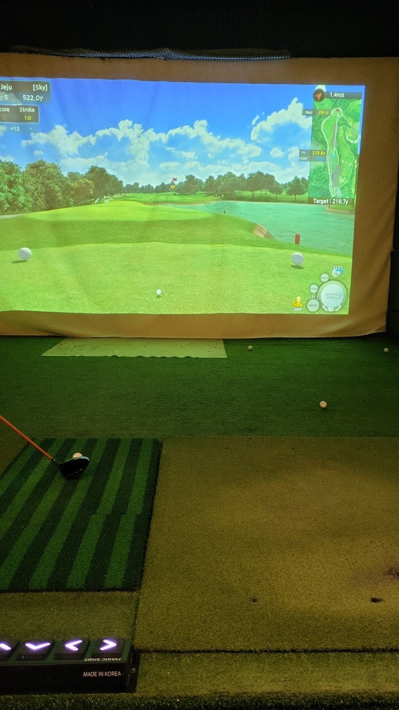 Photo of Black 8 Golf