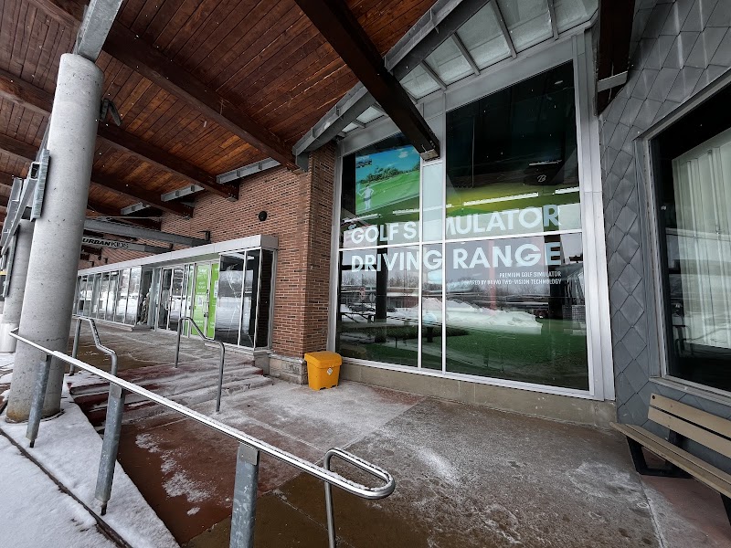 Photo of TARGET Indoor Golf - Niagara Falls