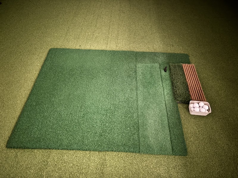 Photo of TARGET Indoor Golf - Niagara Falls