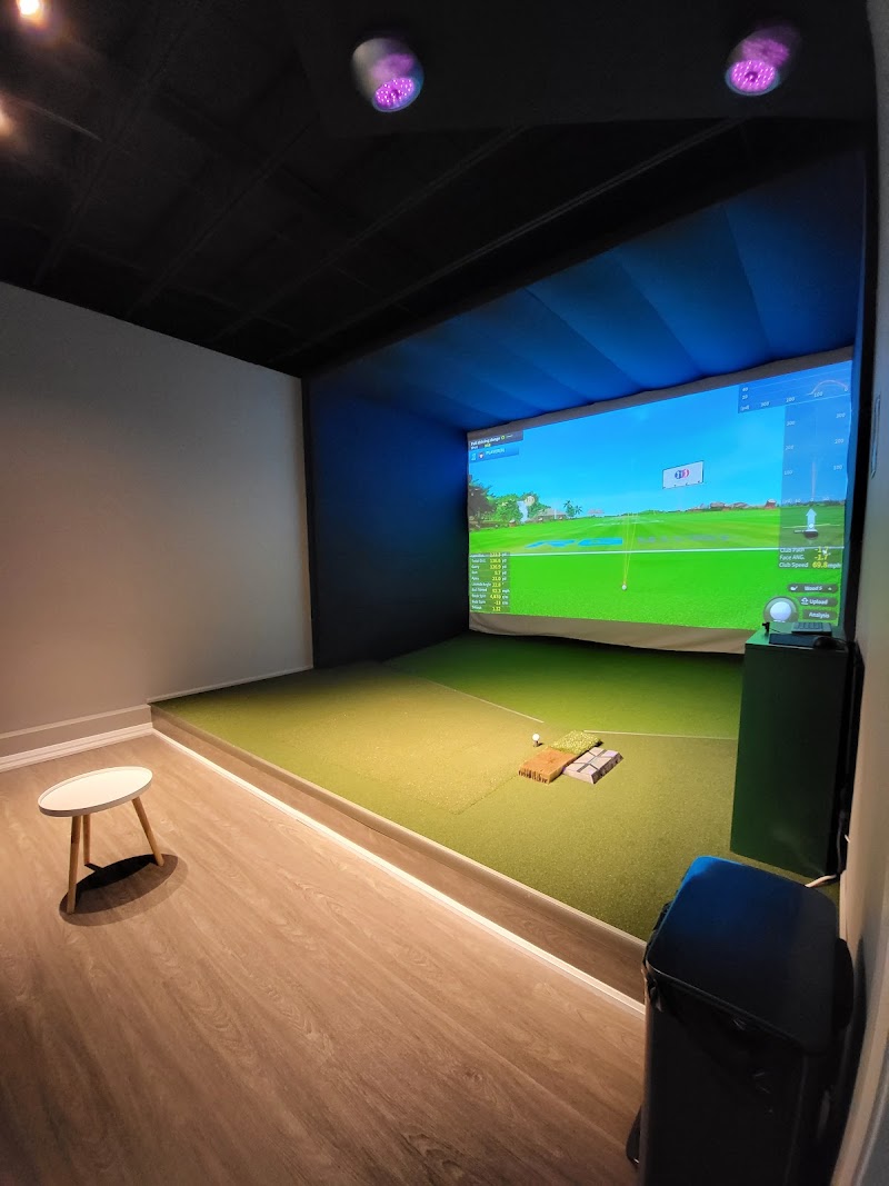 Photo of Clubhouse Indoor Golf - North York