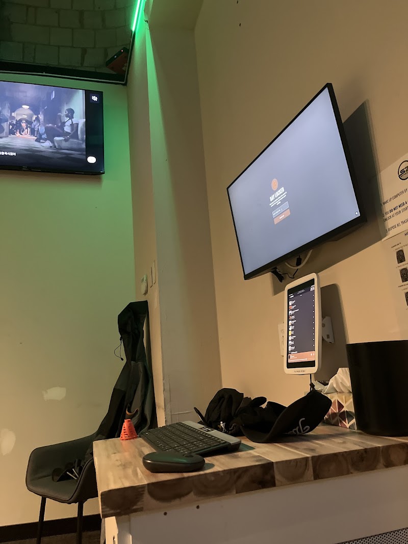 Photo of Swing Zone - Mississauga